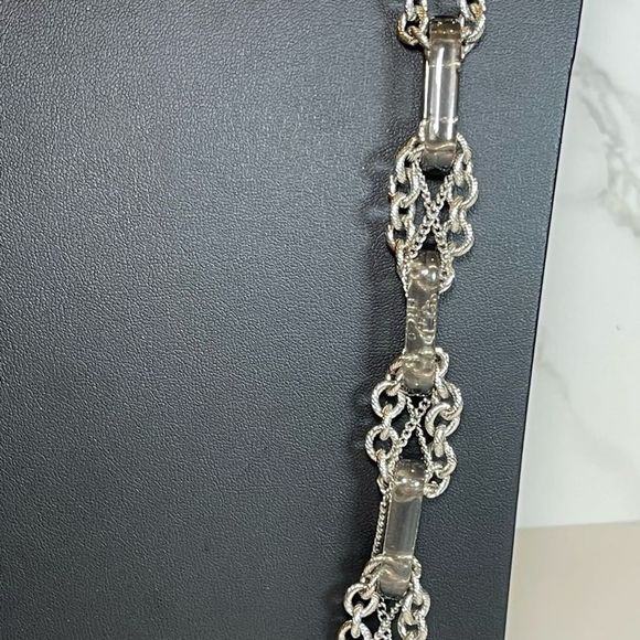 Talbots Opera Length Silver Tone Chain Lucite Necklace Classic Style - Picture 4 of 6